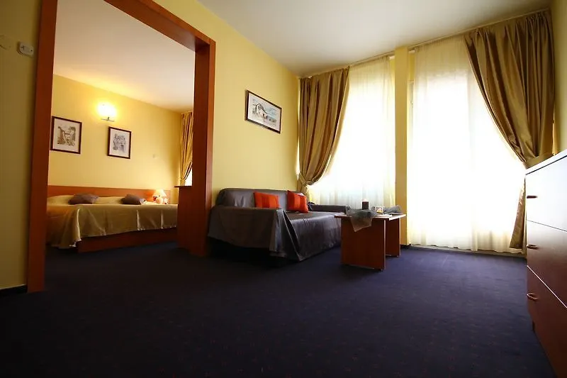 Hotel Πούλα
