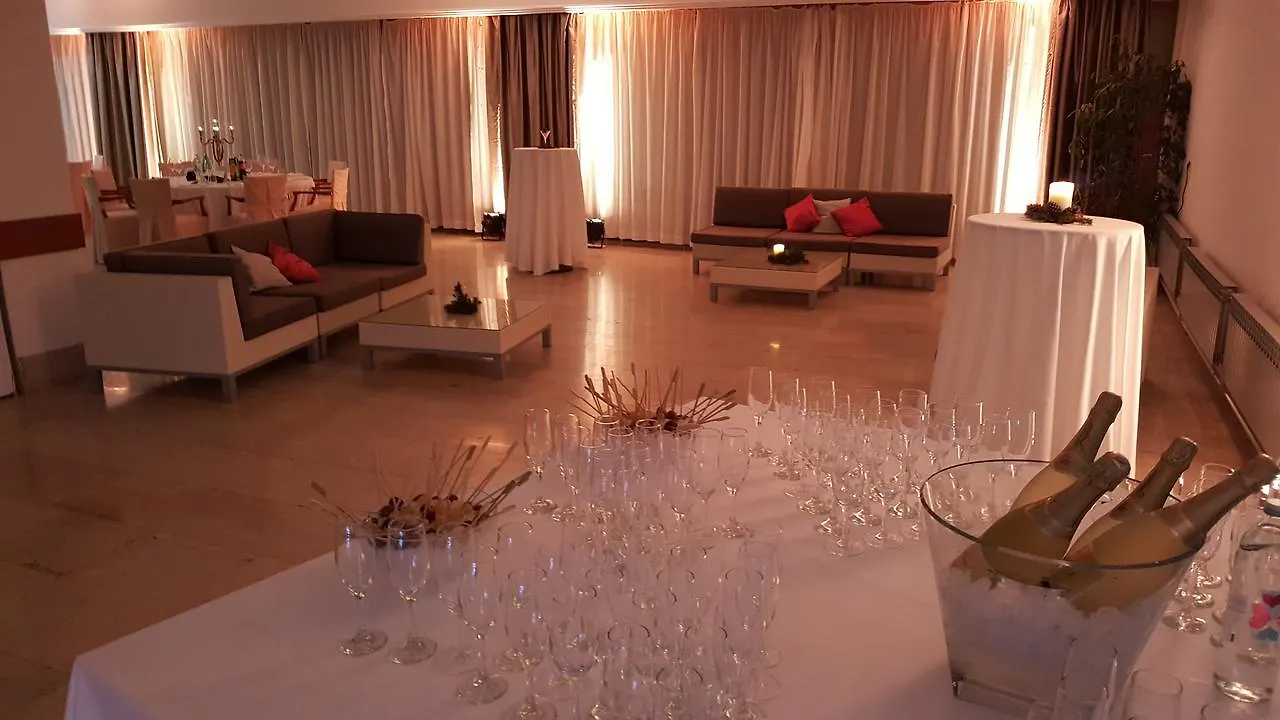Hotel Πούλα 3*,  Κροατία